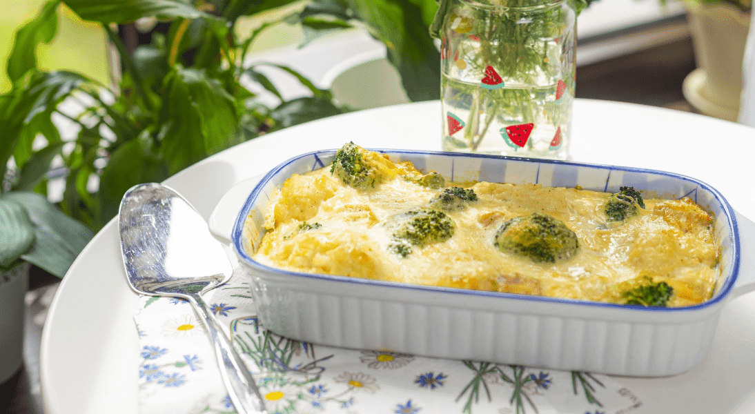 Салат «Сырный рай» с сухариками — простой и быстрый рецепт
